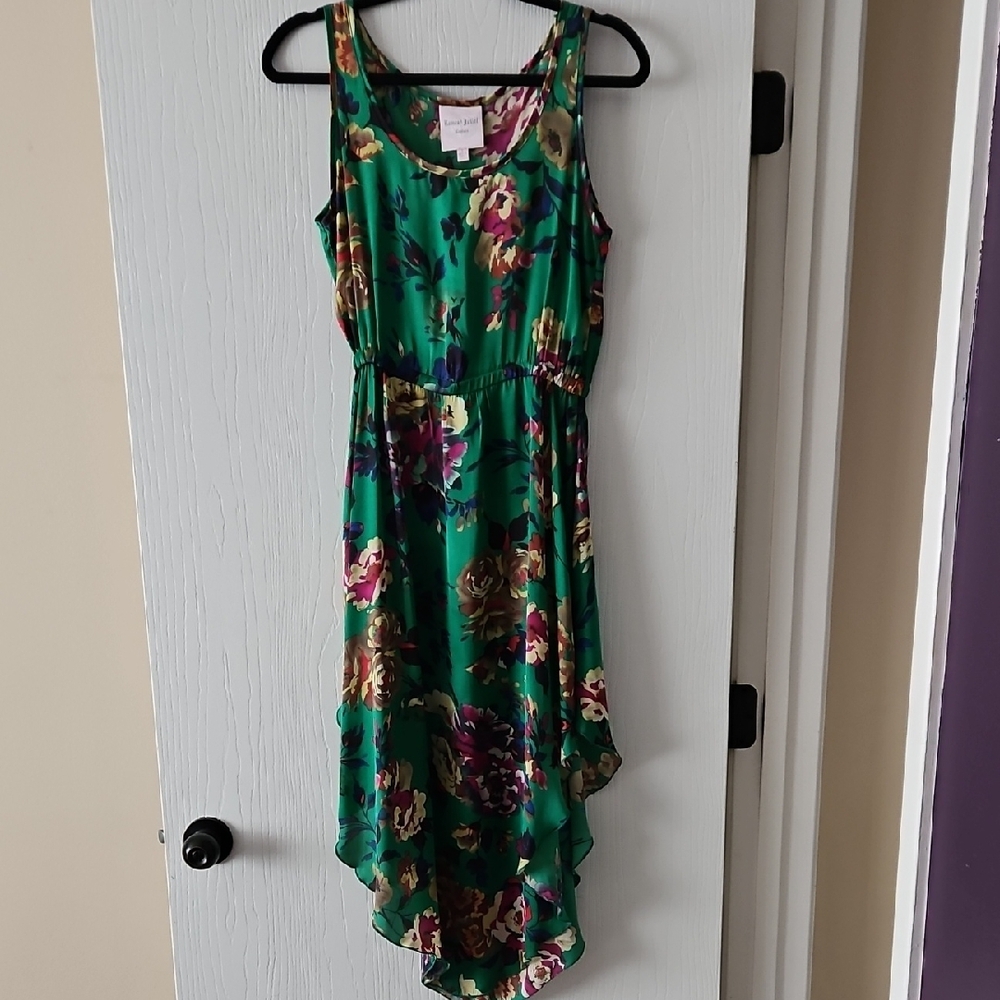 Romeo & Juliet Couture Floral Dress
